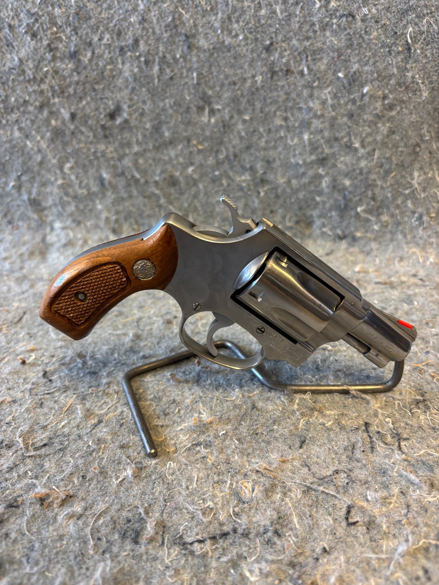 SMITH & WESSON 60