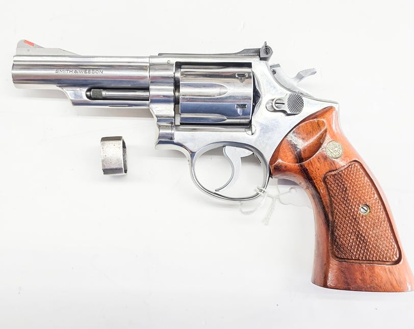 SMITH & WESSON MODEL 66 WITH MAGNA TRIGGER