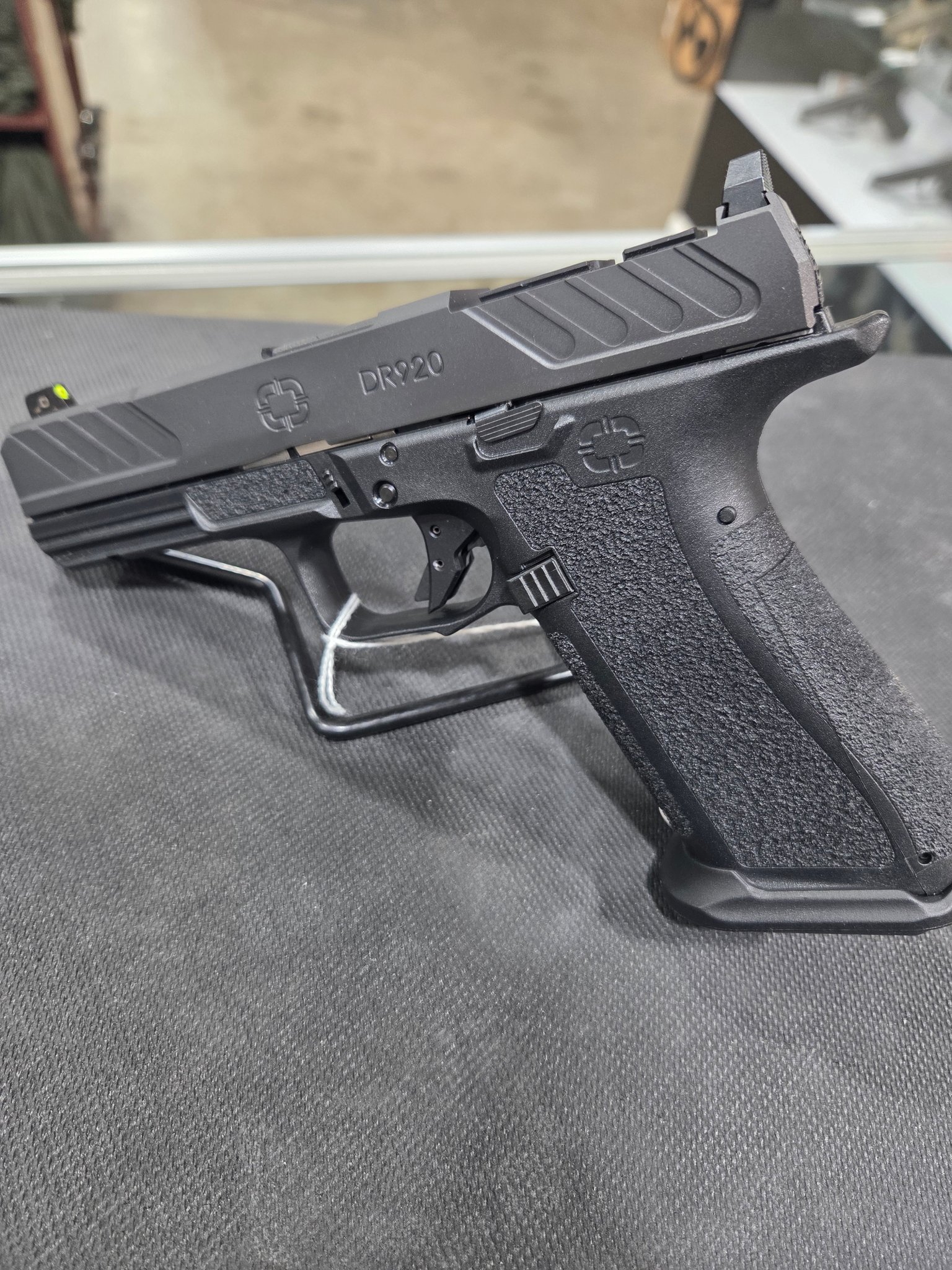 SHADOW SYSTEMS DR920