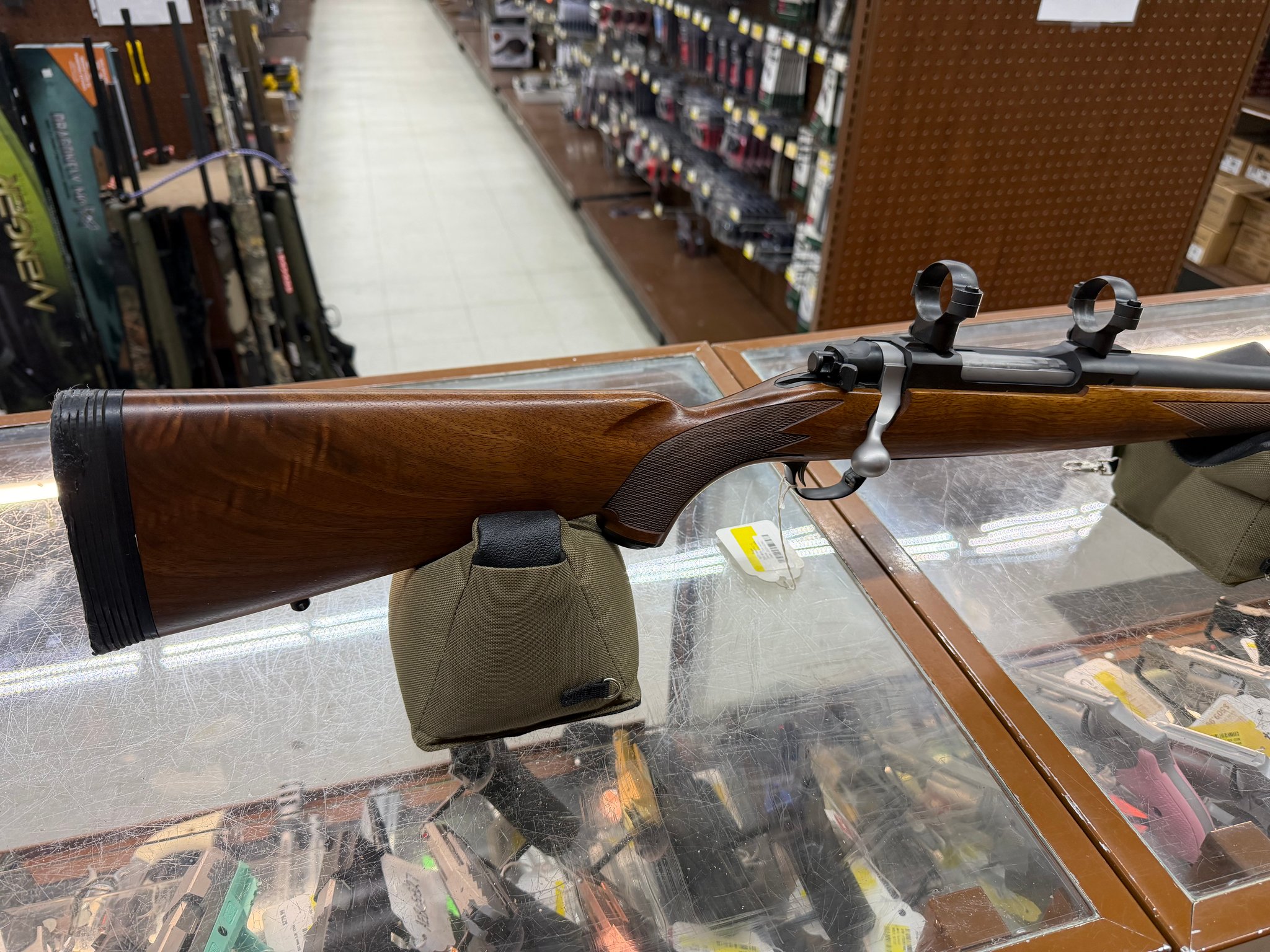 RUGER M77 HAWKEYE