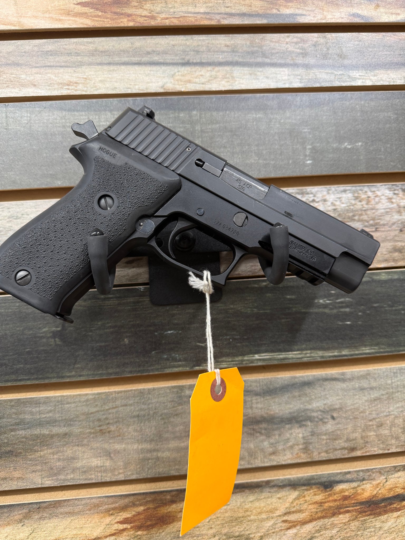 SIG SAUER P220