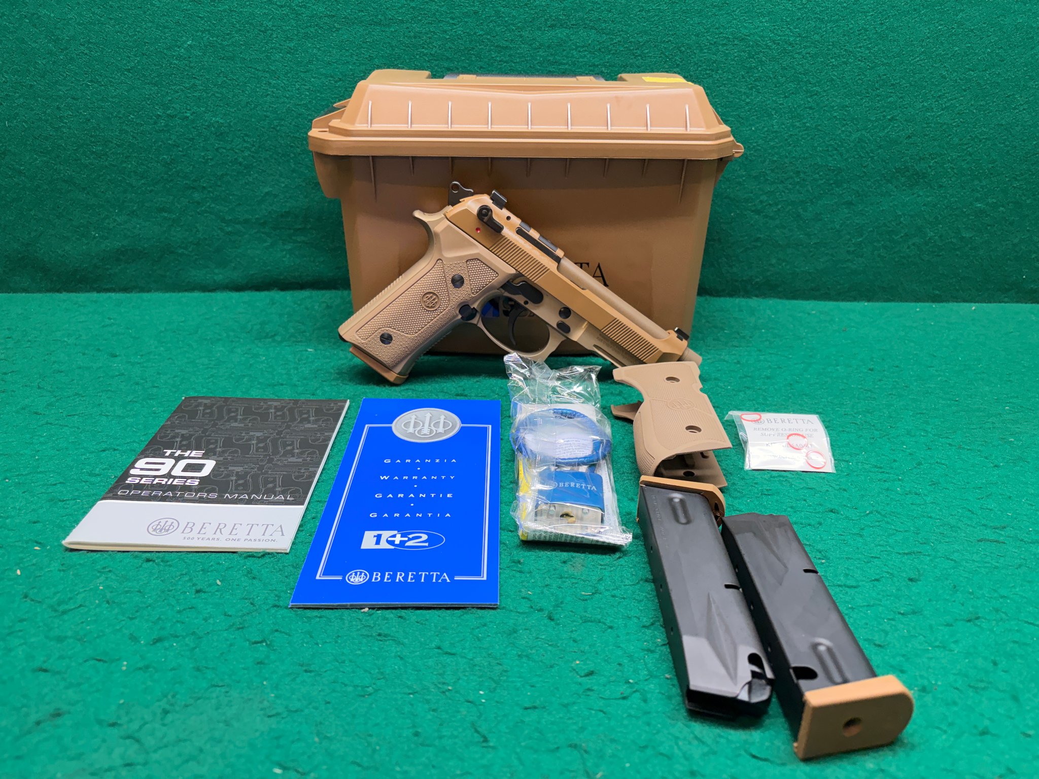 BERETTA M9A4 FDE OPTICS BUNDLE