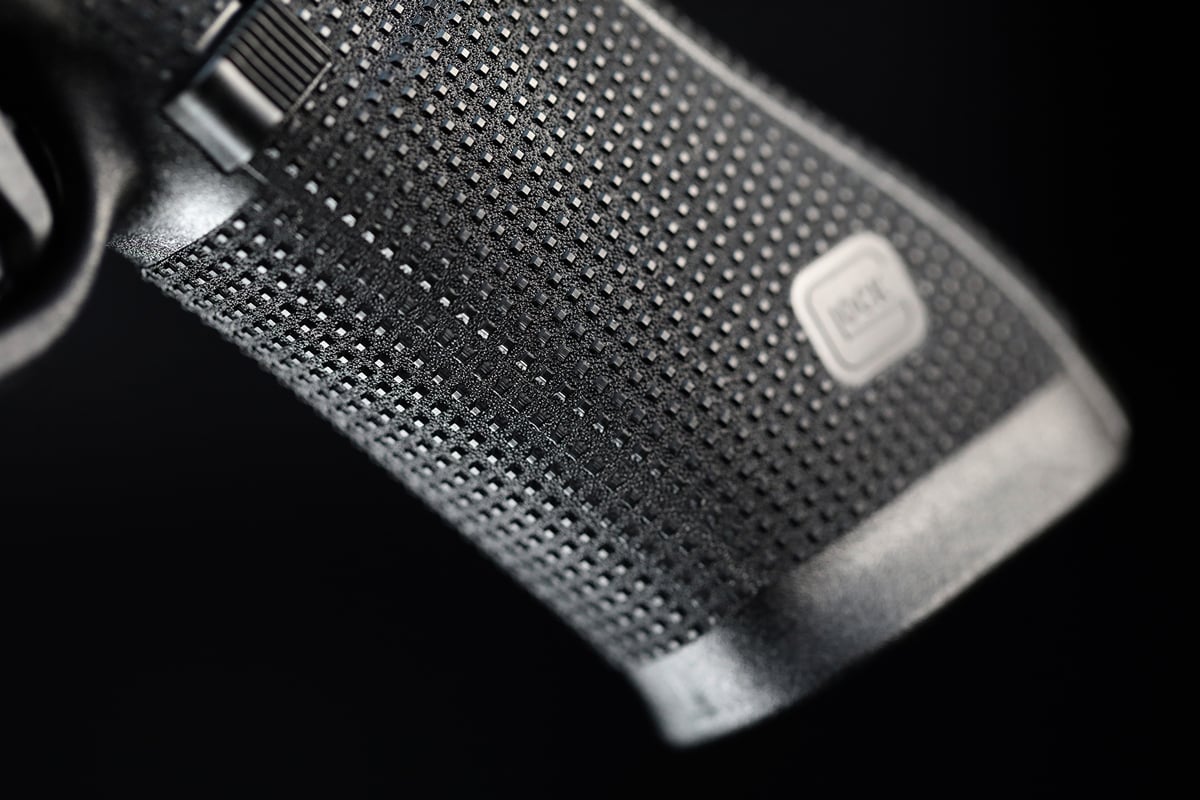 Glock G17 Gen6 grip texture