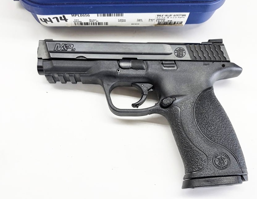 SMITH & WESSON MODEL M&P 40 CHAMBERED IN .40 CAL