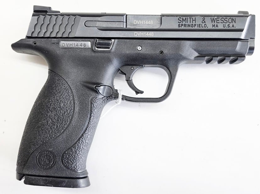 SMITH & WESSON S&W MODEL M&P40 CHAMBERED IN .40 CAL
