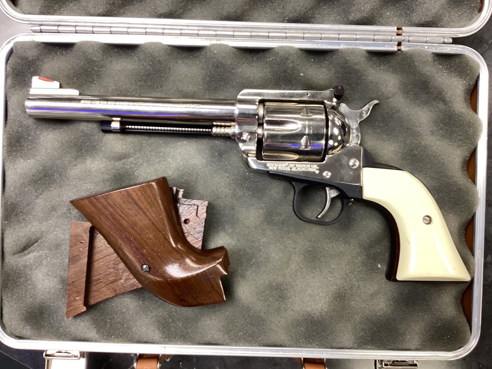 RUGER BLACKHAWK