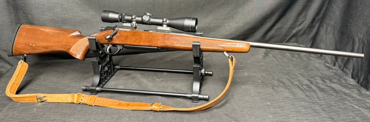 BROWNING A-BOLT