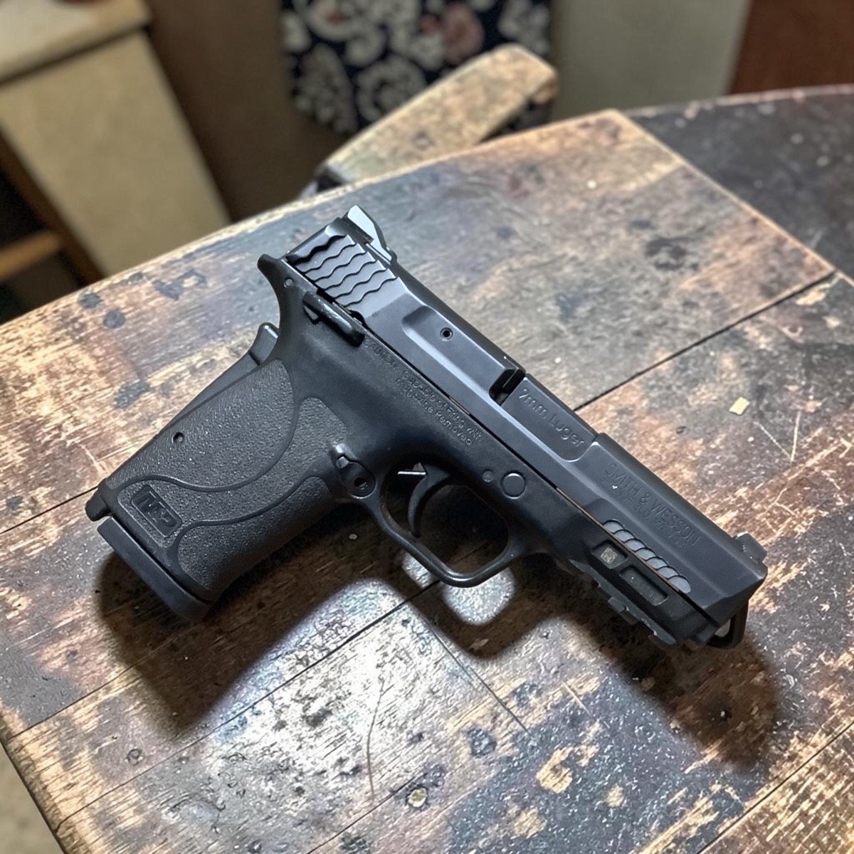 SMITH & WESSON M&P 9 SHIELD