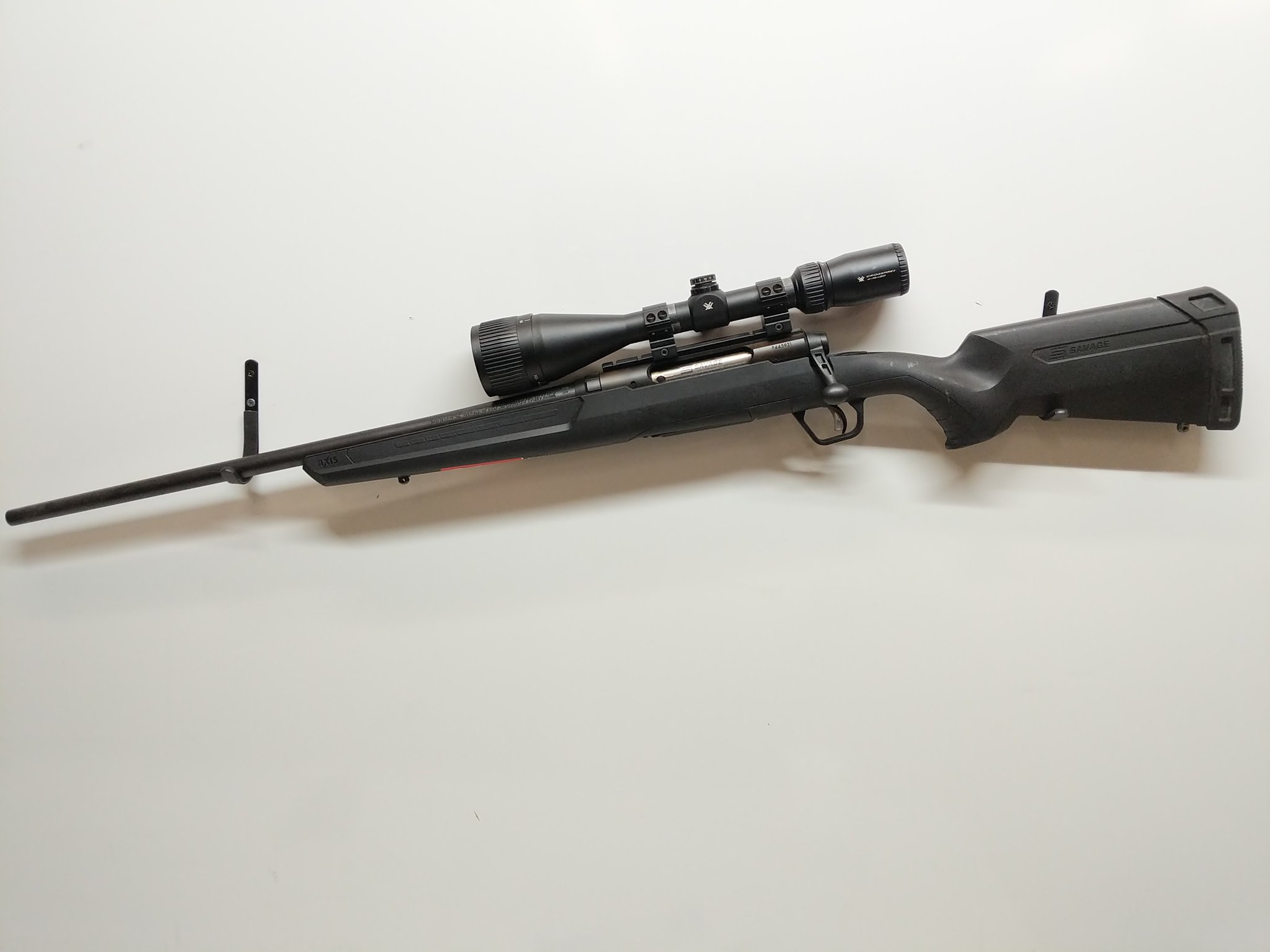 SAVAGE ARMS Axis