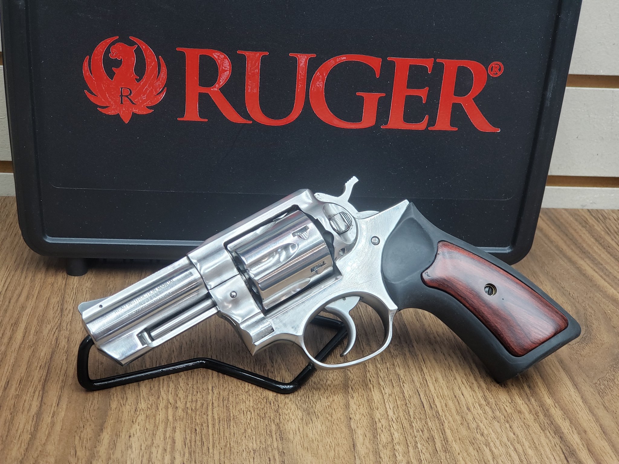 RUGER GP100