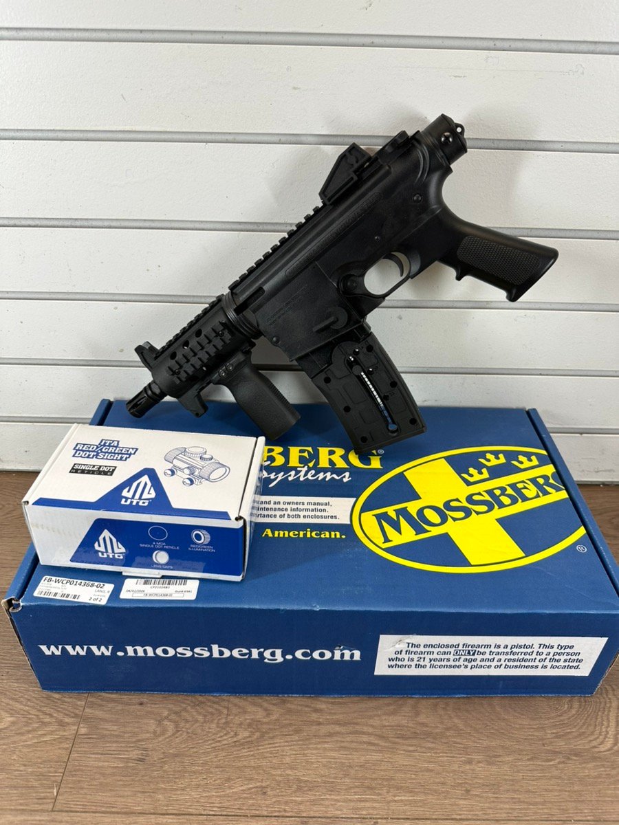 MOSSBERG 715P