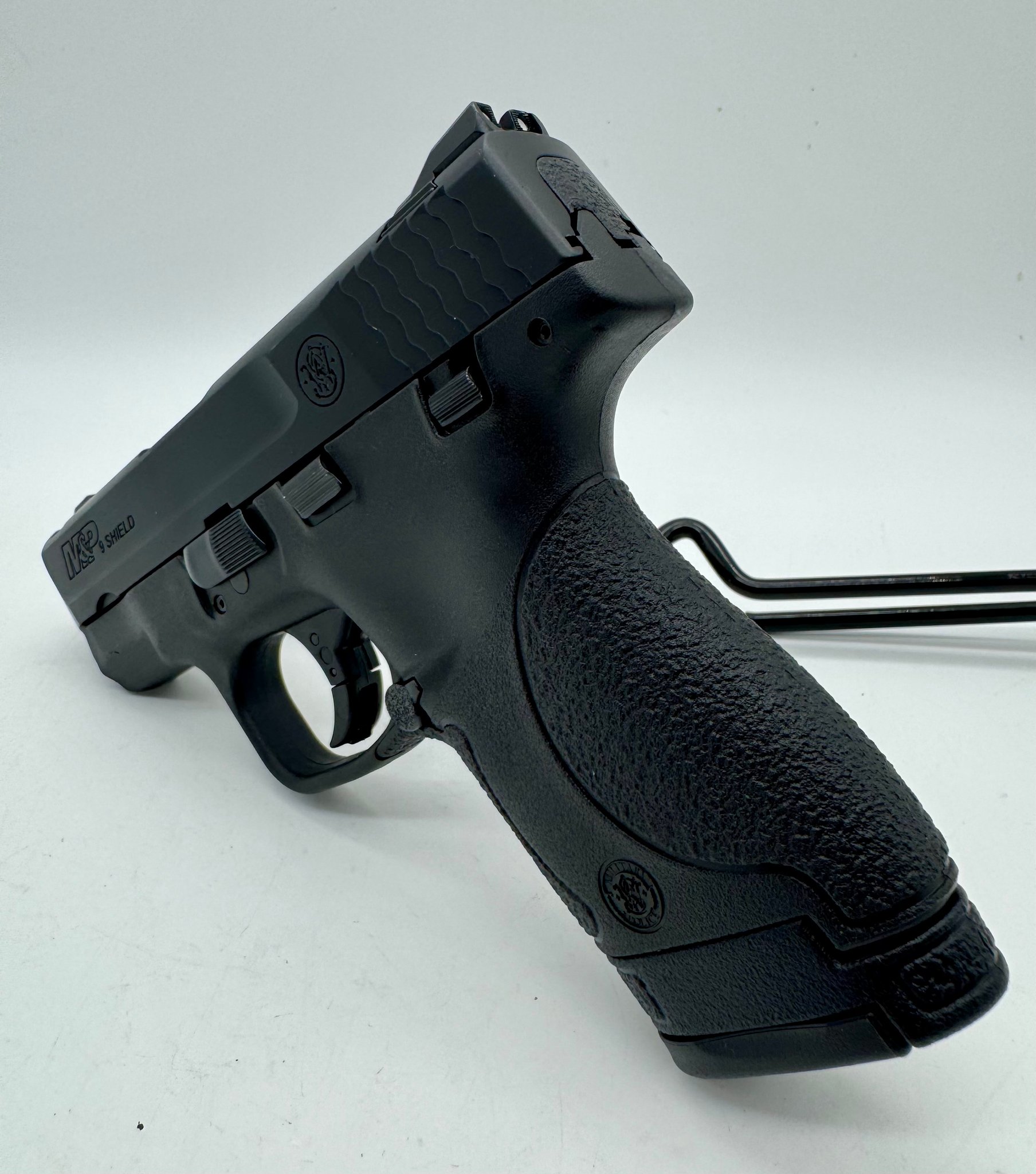 SMITH & WESSON M&P 9 SHIELD
