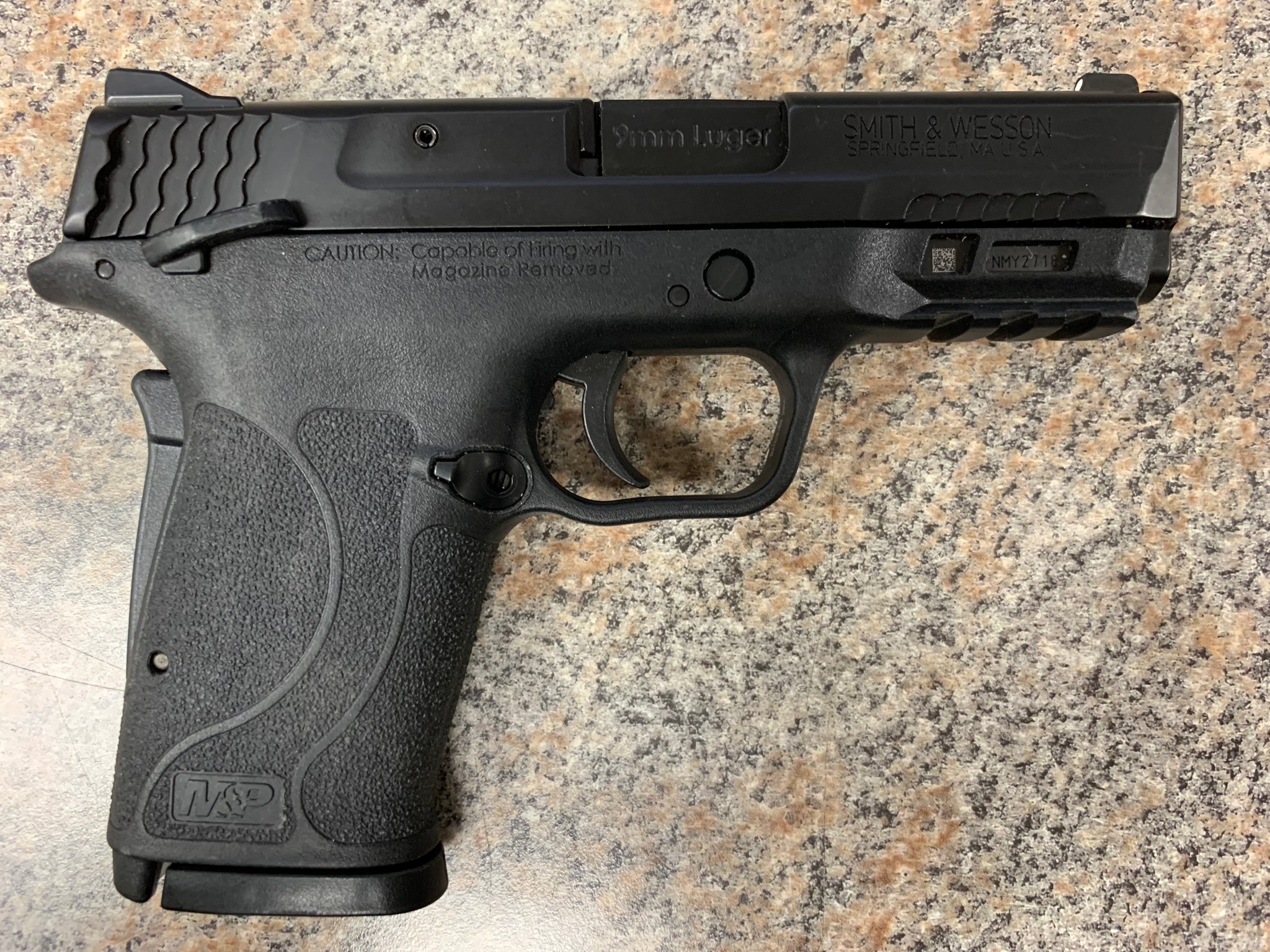 SMITH & WESSON M&P SHIELD EZ