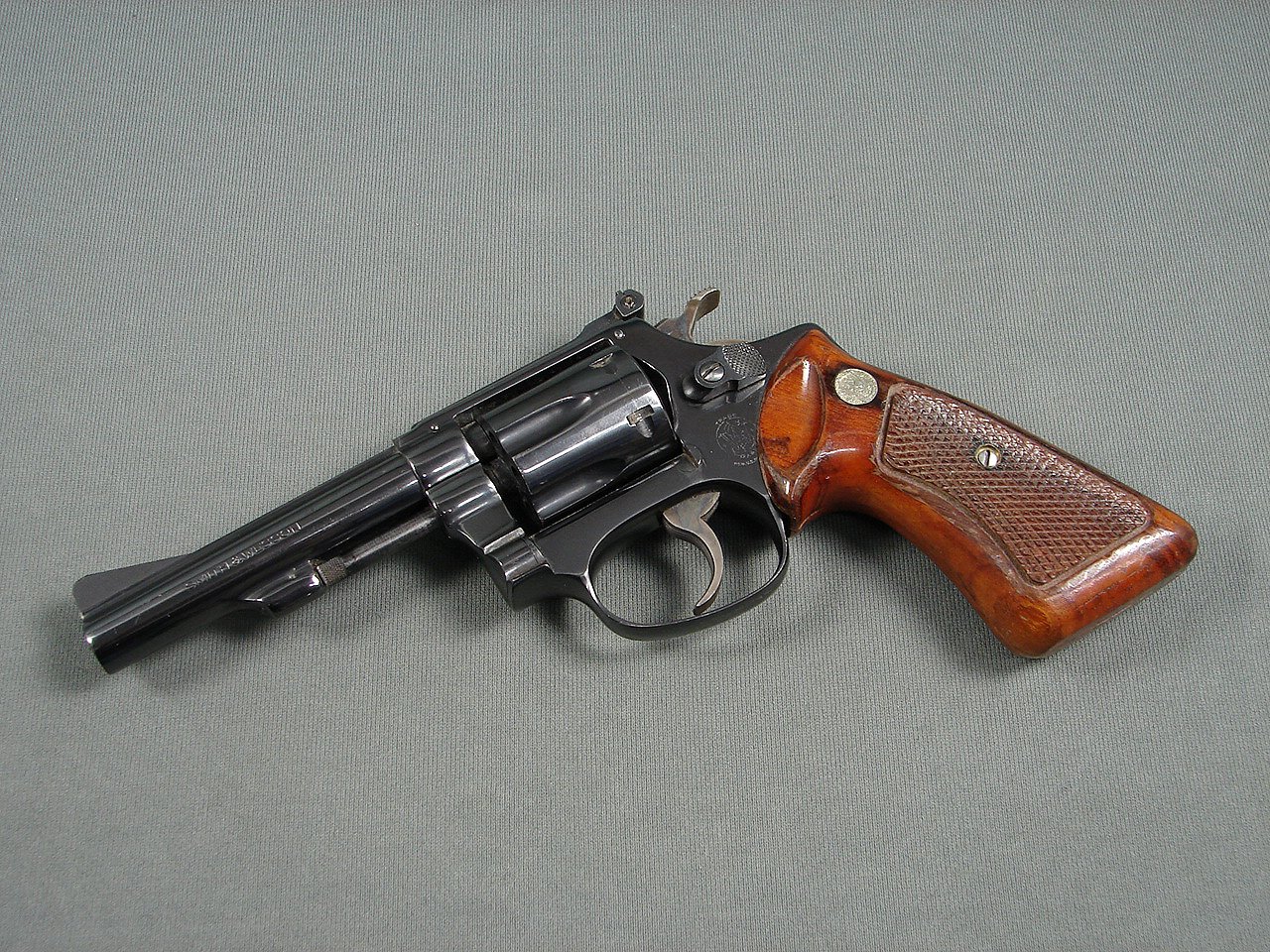 SMITH & WESSON 34-1