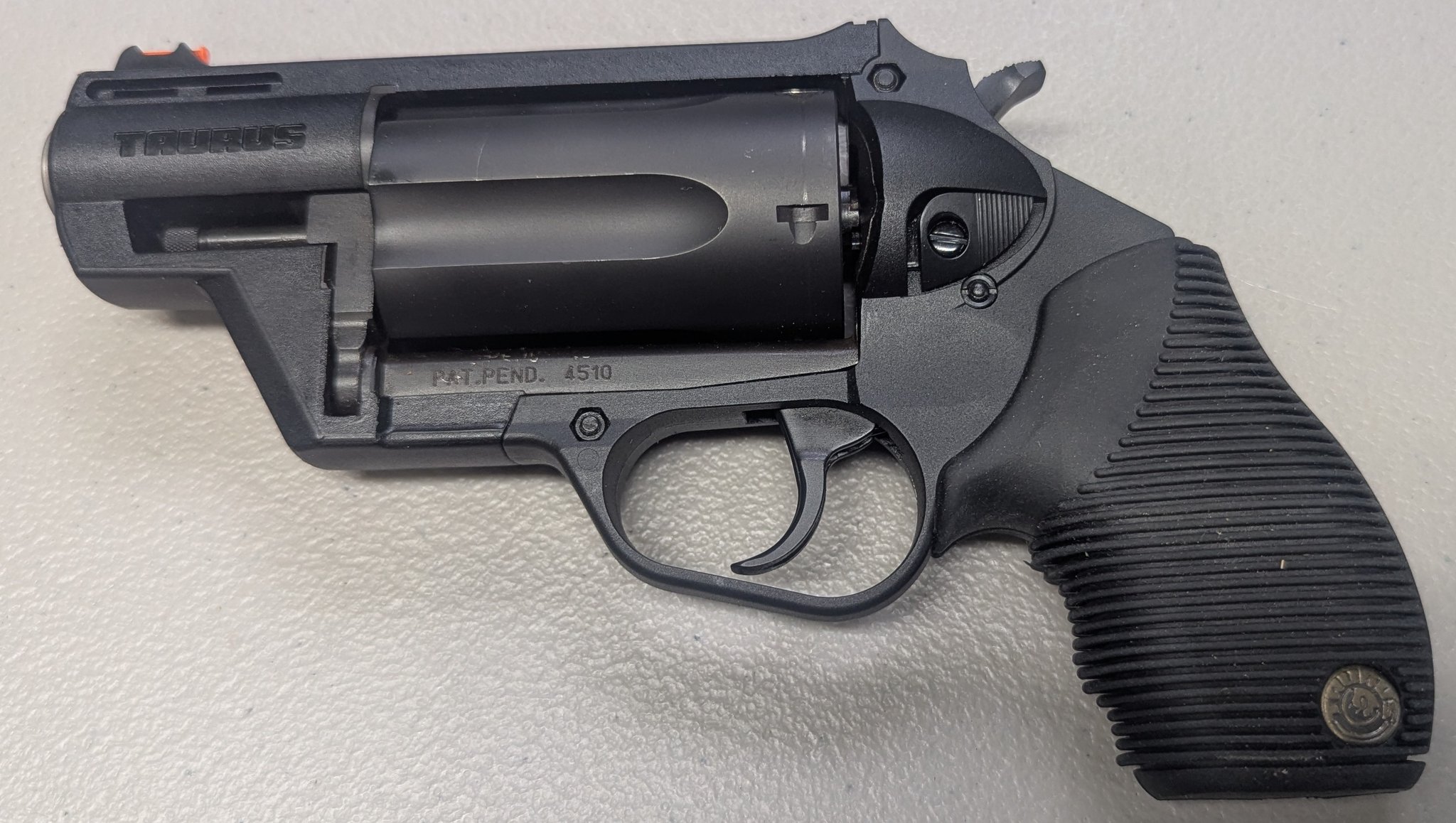 TAURUS JUDGE PUBLIC DEFENDER POLYMER