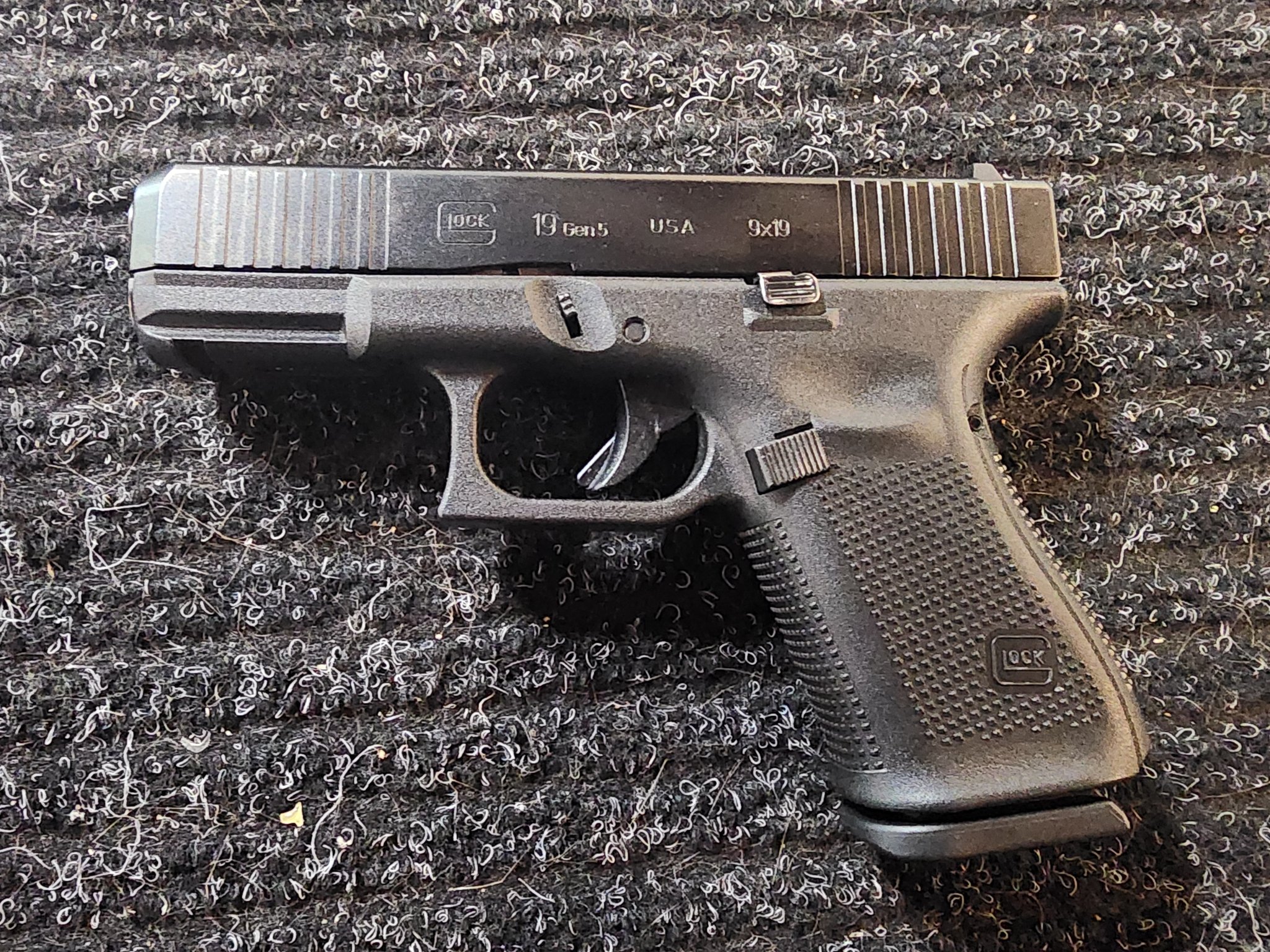 GLOCK G19 GEN5