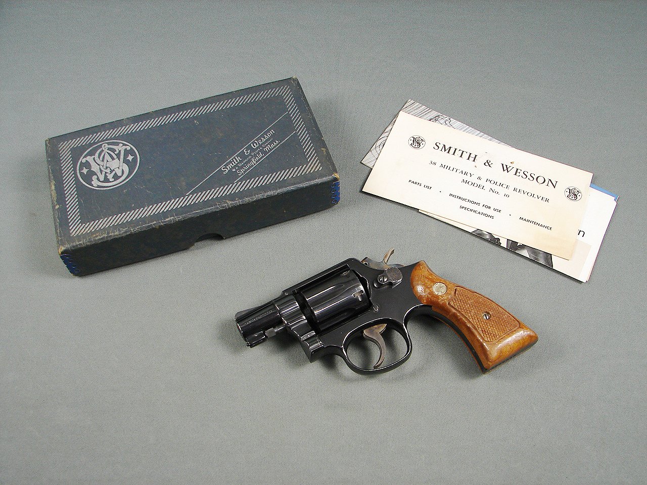 SMITH & WESSON 10-5
