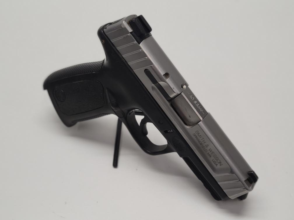 SMITH & WESSON SD40VE