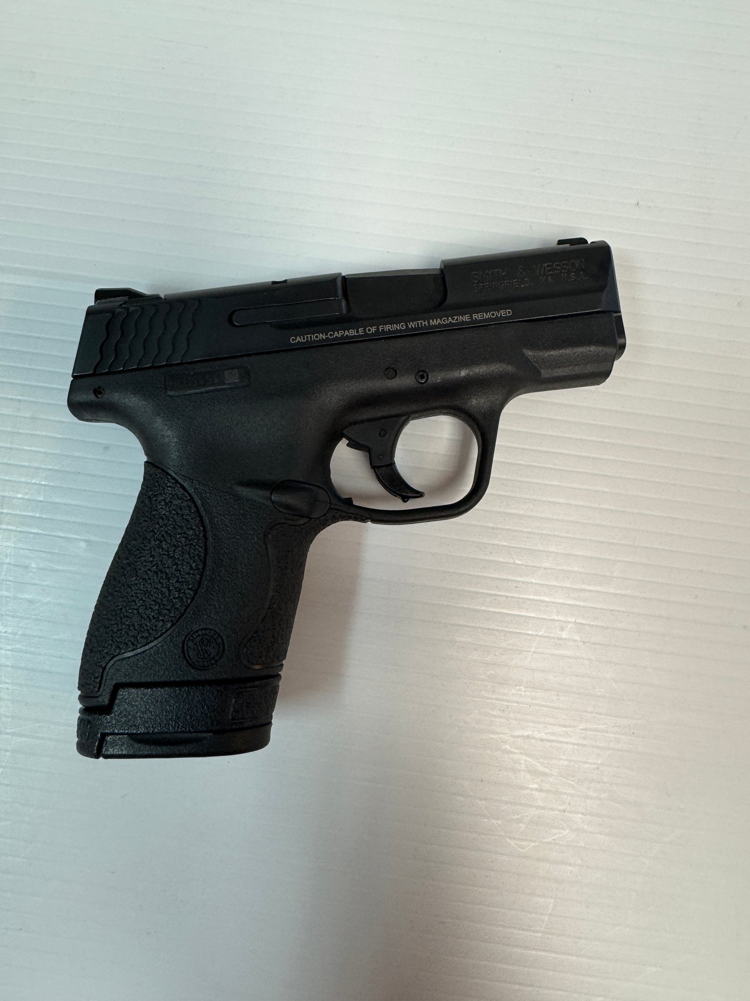 SMITH & WESSON M&P9 SHIELD