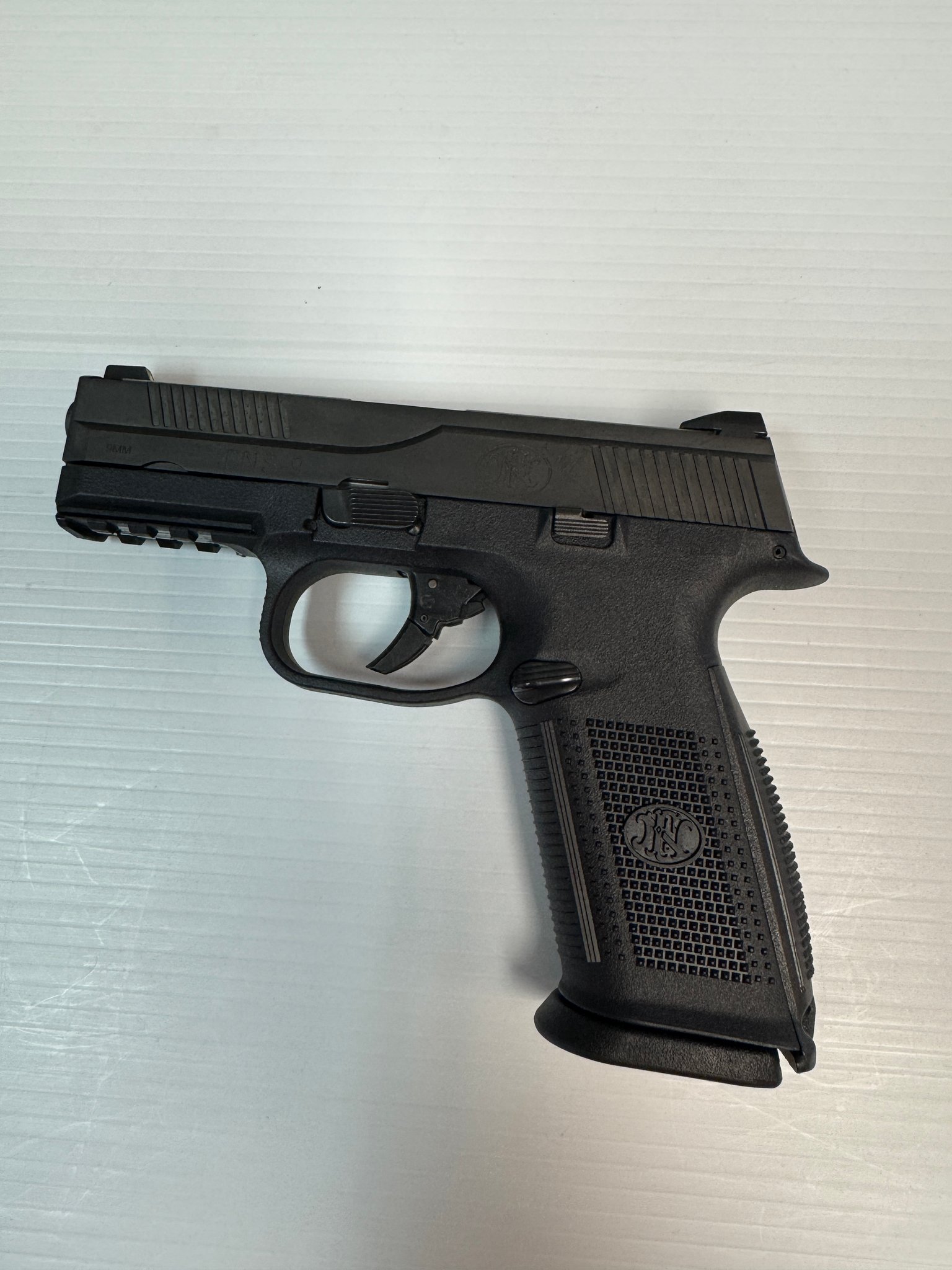FN FNS-9