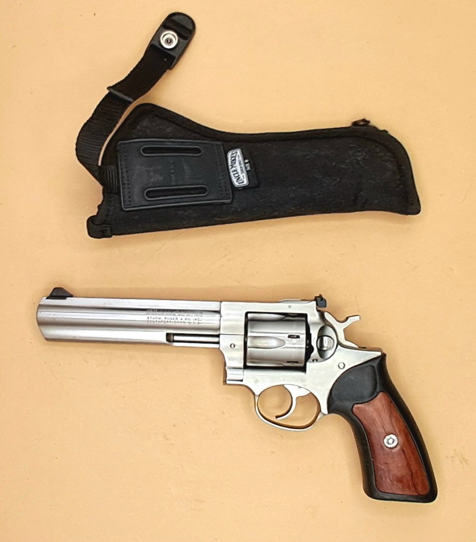 RUGER GP100