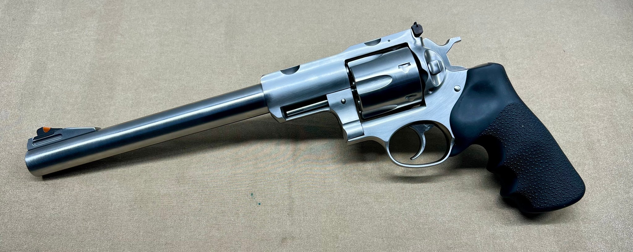 RUGER SUPER REDHAWK