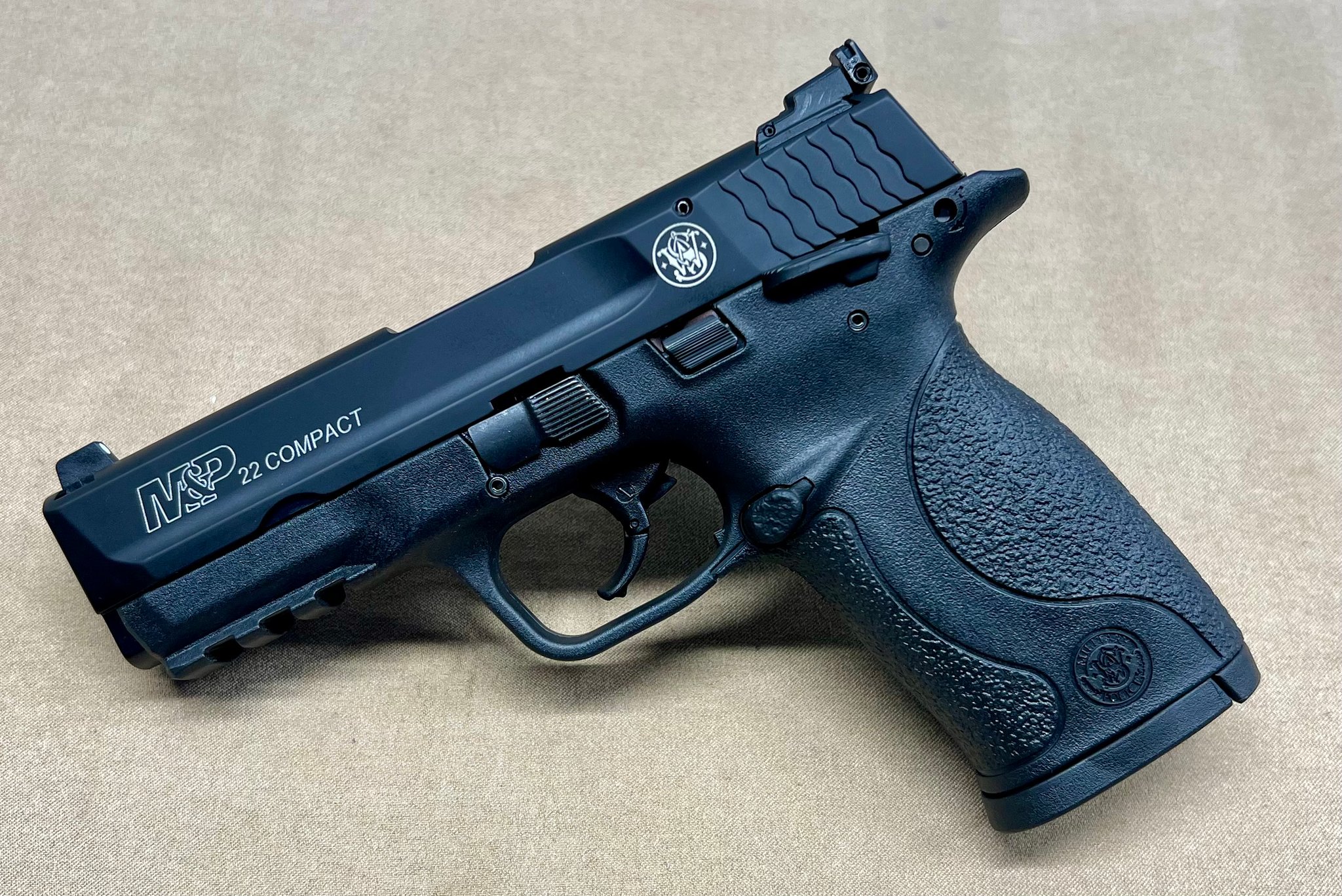SMITH & WESSON M&P 22 COMPACT