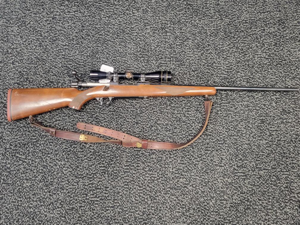 RUGER M-77