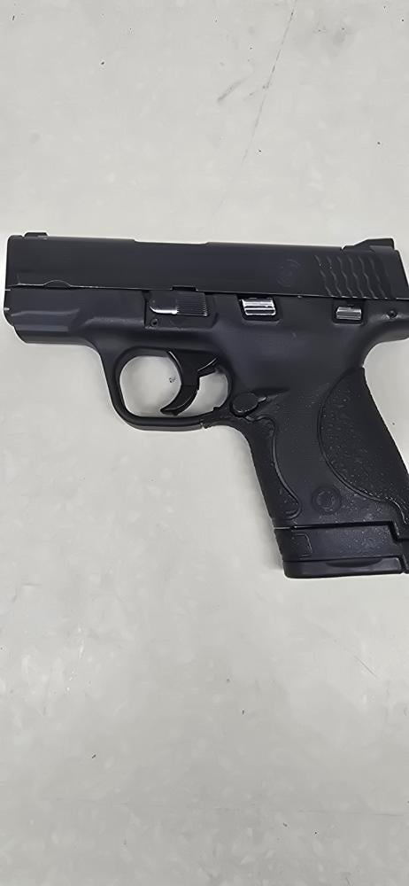 SMITH & WESSON M&P9 SHIELD