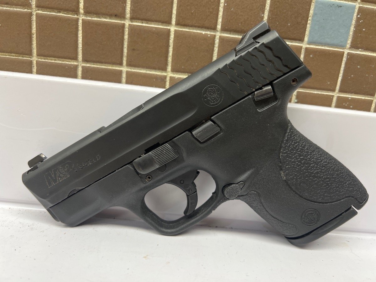 SMITH & WESSON M&P9 SHIELD