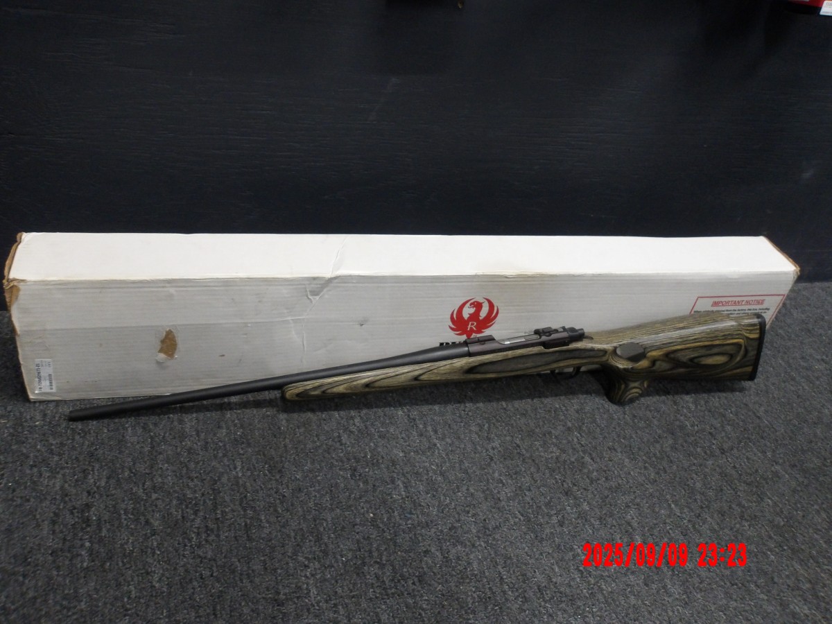 RUGER M77 HAWKEYE