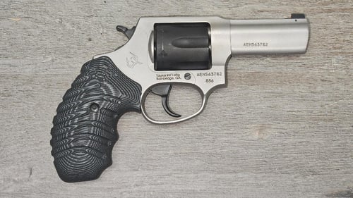 TAURUS 856