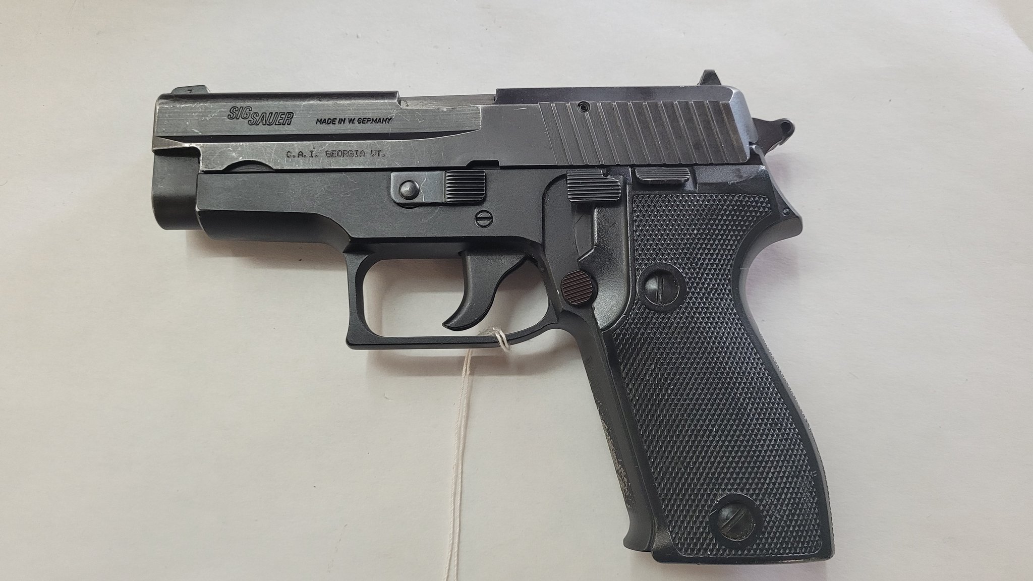 SIG SAUER P6
