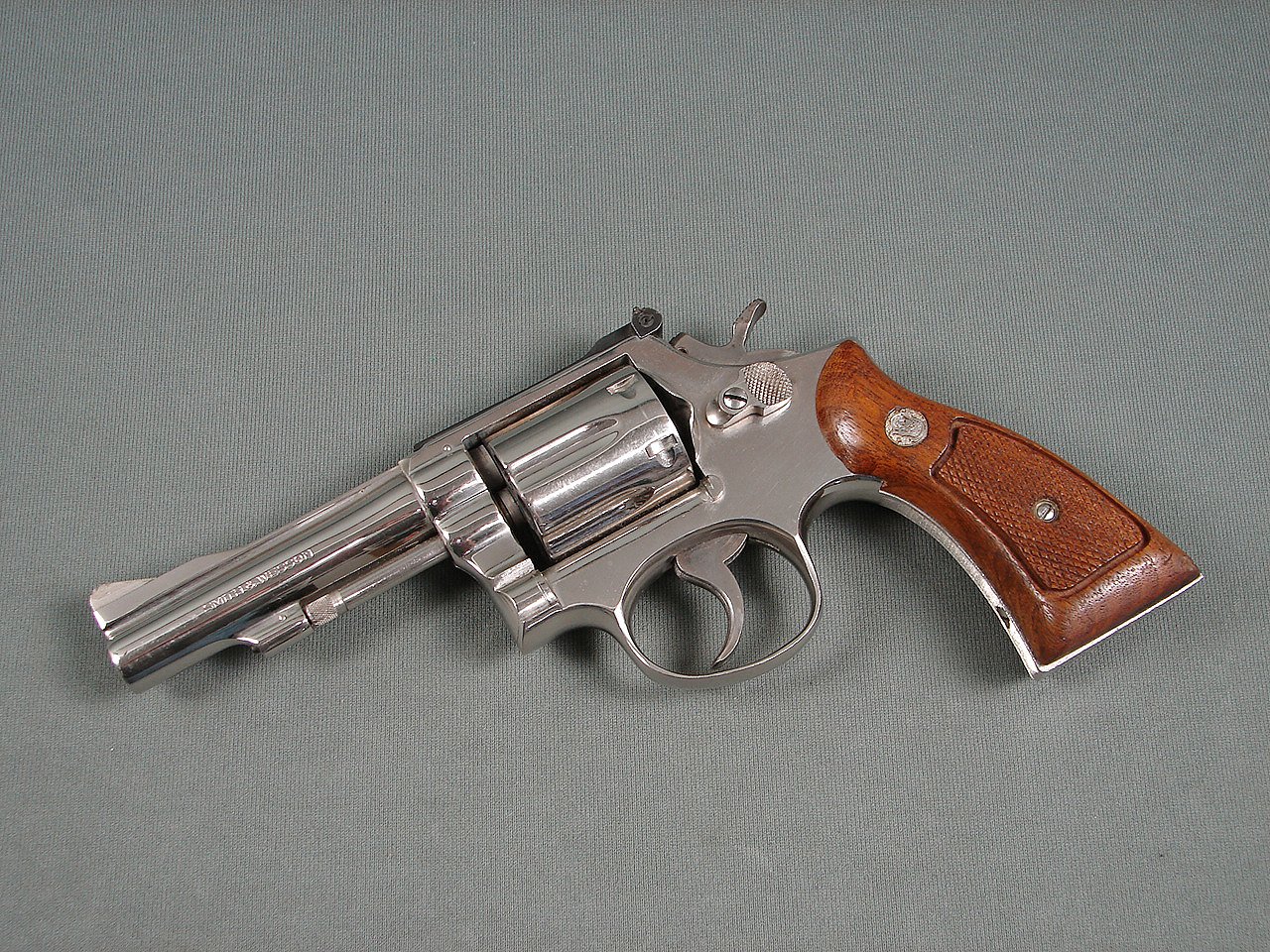 SMITH & WESSON 15-3