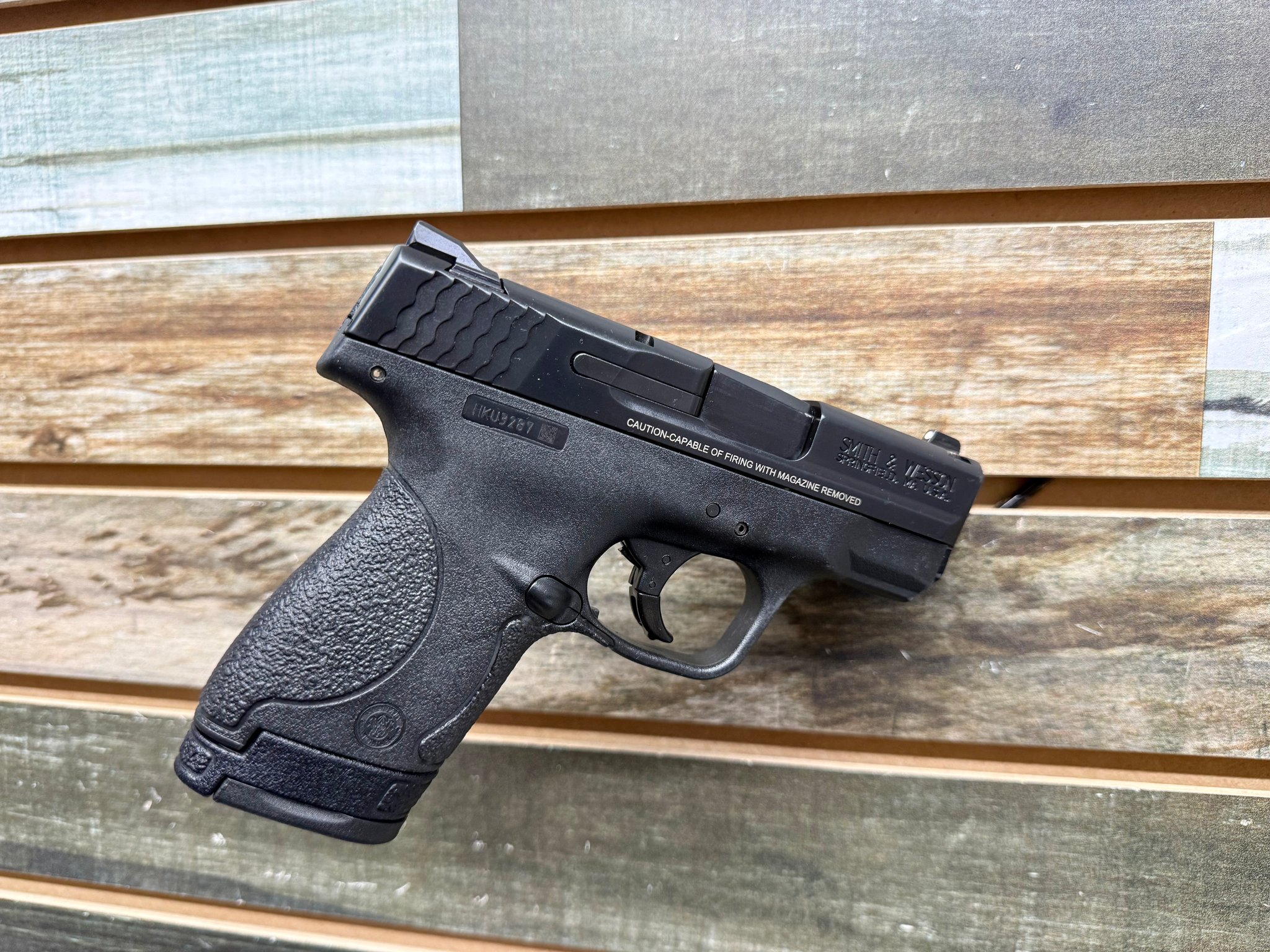 SMITH & WESSON M&P9 SHIELD