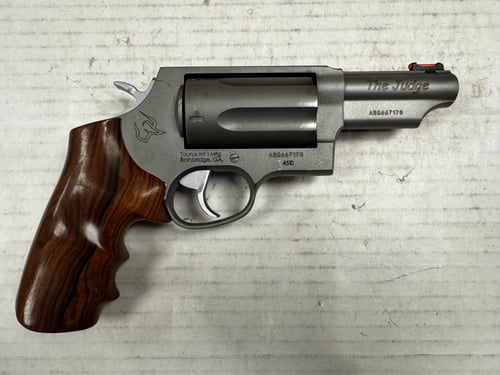 TAURUS JUDGE