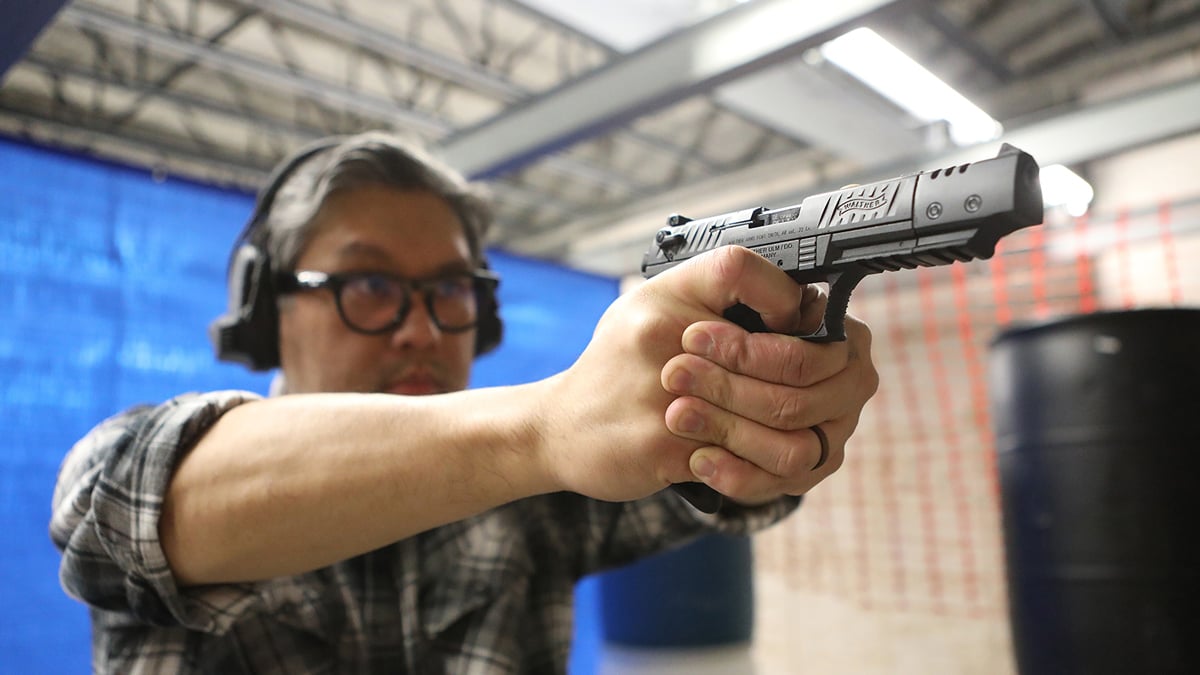 shooting walther p22 ca target