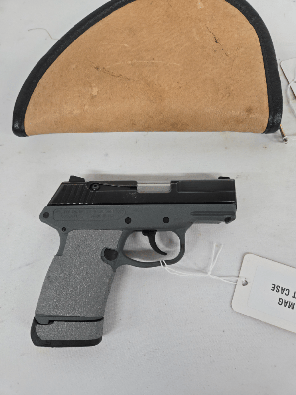 KELTEC PF9 w/Magazine, Soft Case