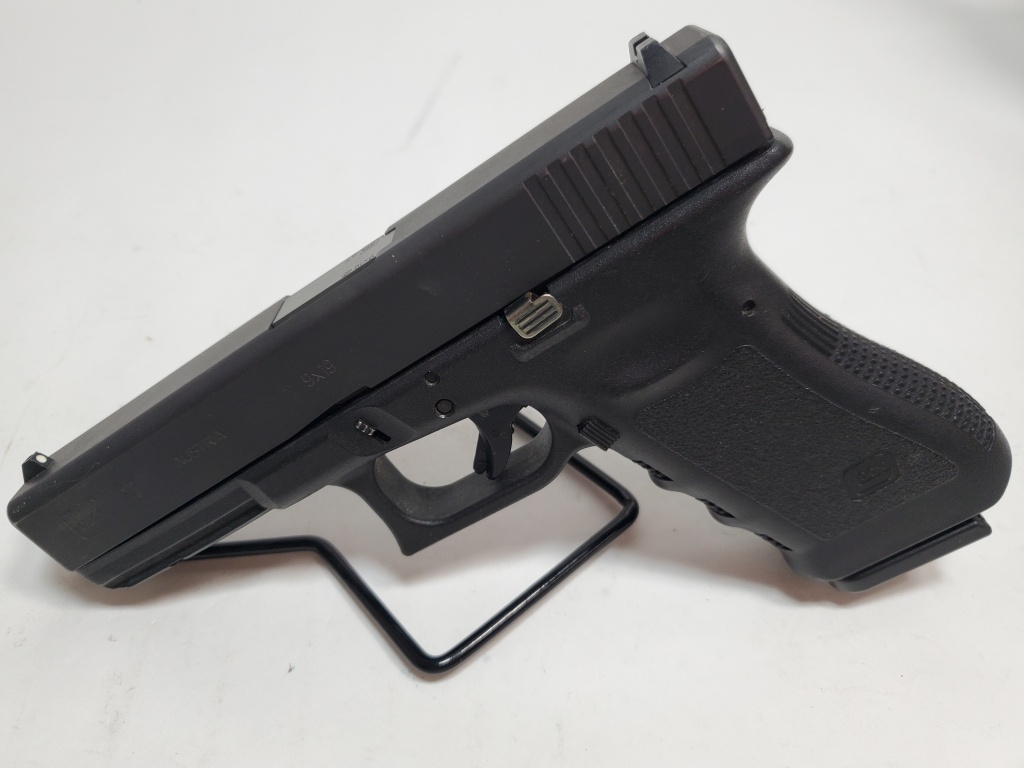 GLOCK G-17