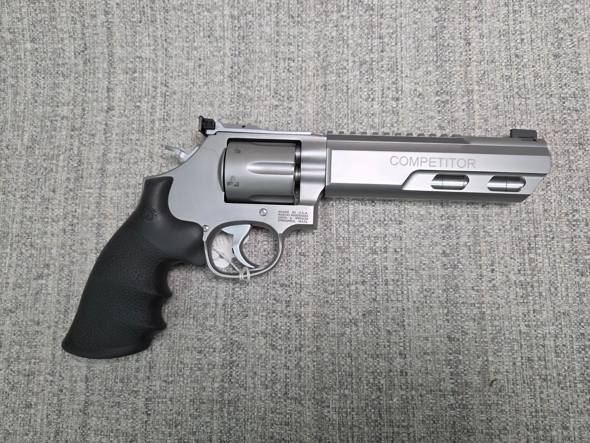 SMITH & WESSON 686 COMPETITOR PERFORMANCE WEIGHTED BARREL .357 mag