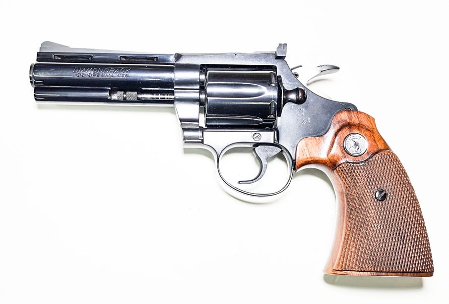 COLT **COLECTORS LOOK** BEAUTIFUL 1968 COLT DIAMONDBACK REVOLVER CHAMBERED IN .38 SPL