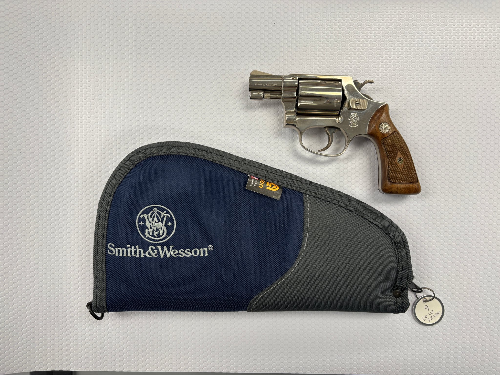 SMITH & WESSON 36