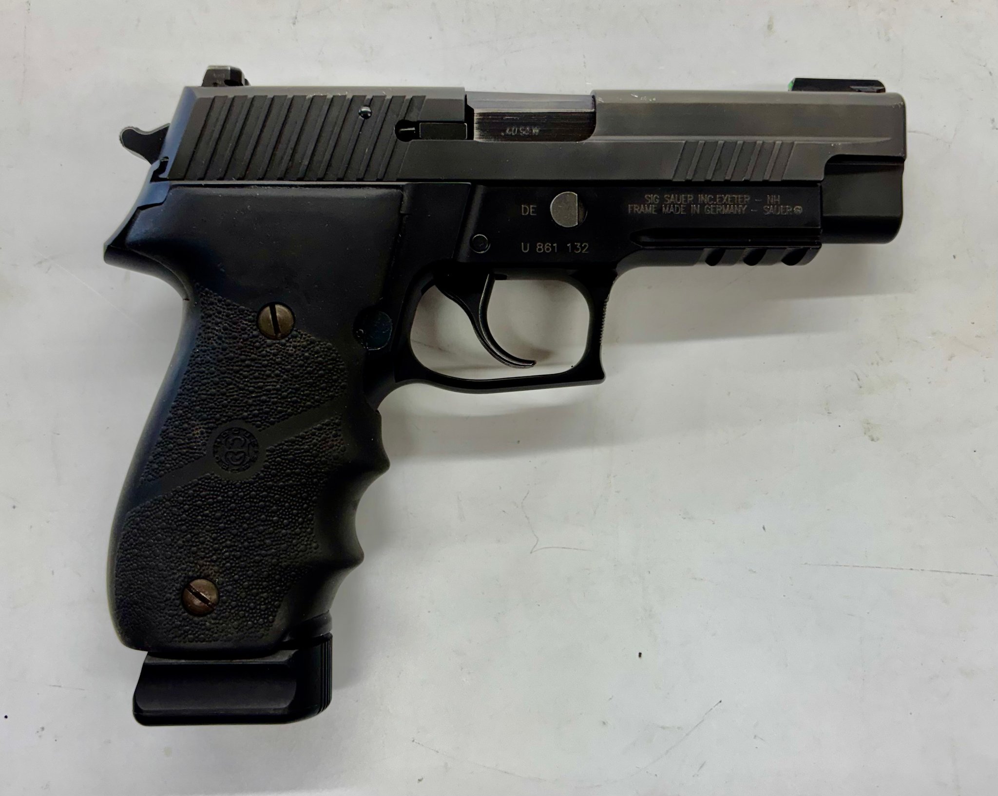 SIG SAUER P226