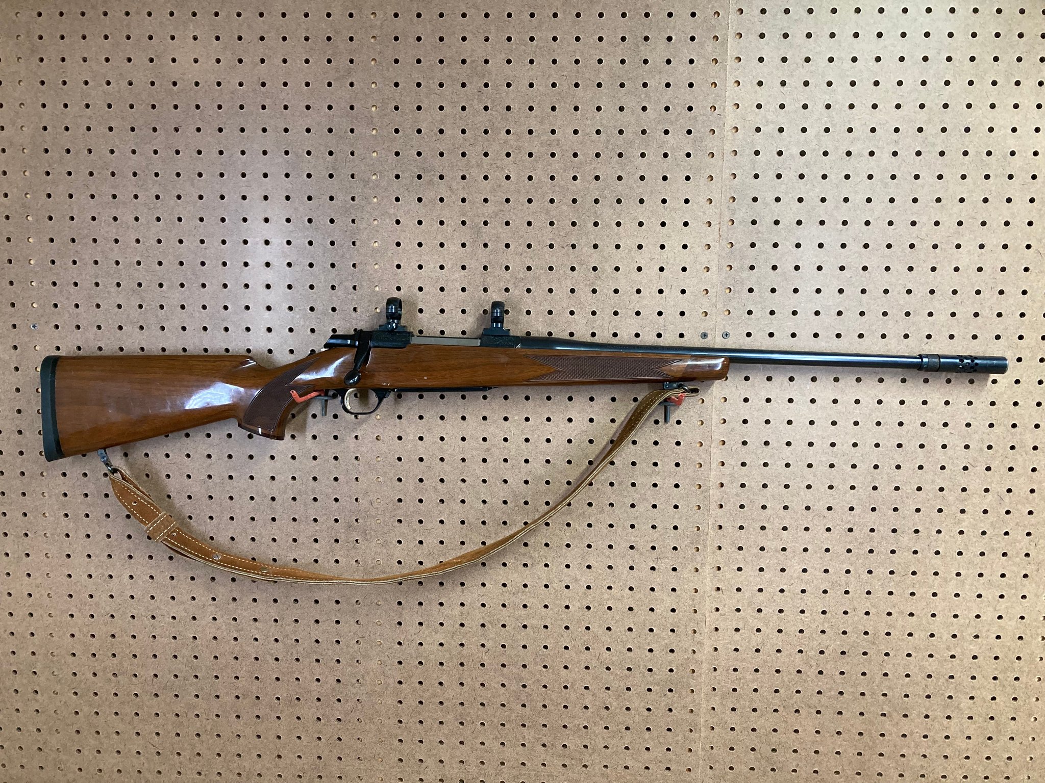 BROWNING A-BOLT MEDALLION