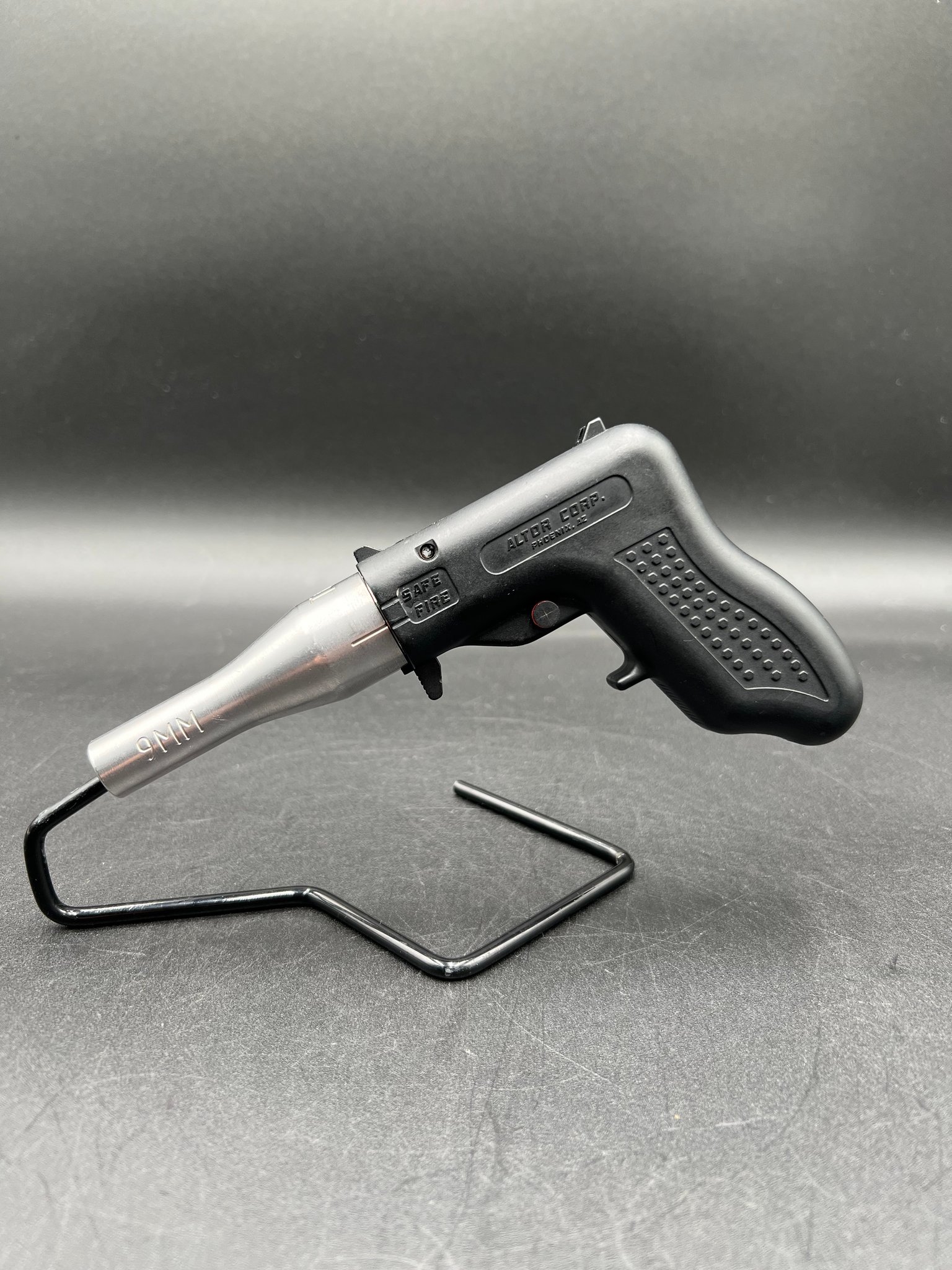 ALTOR  ALTOR Pistol 9mm luger (9x19 para)