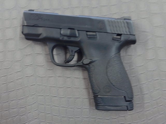 SMITH & WESSON M&P9 SHIELD
