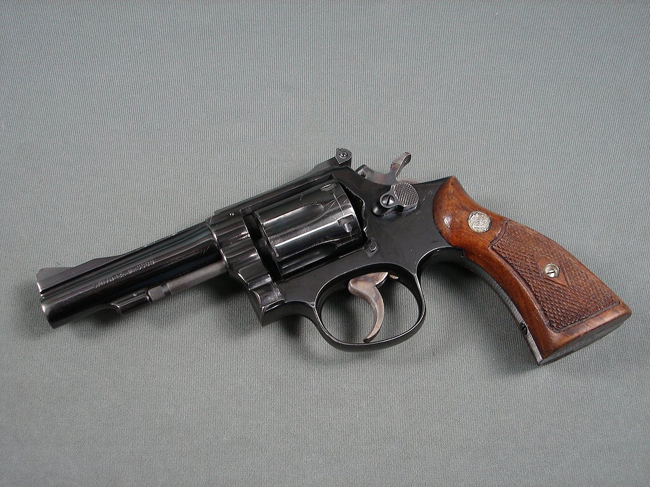 SMITH & WESSON 15-2 COMBAT MASTERPIECE