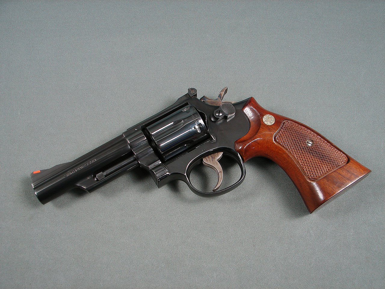 SMITH & WESSON 19-4