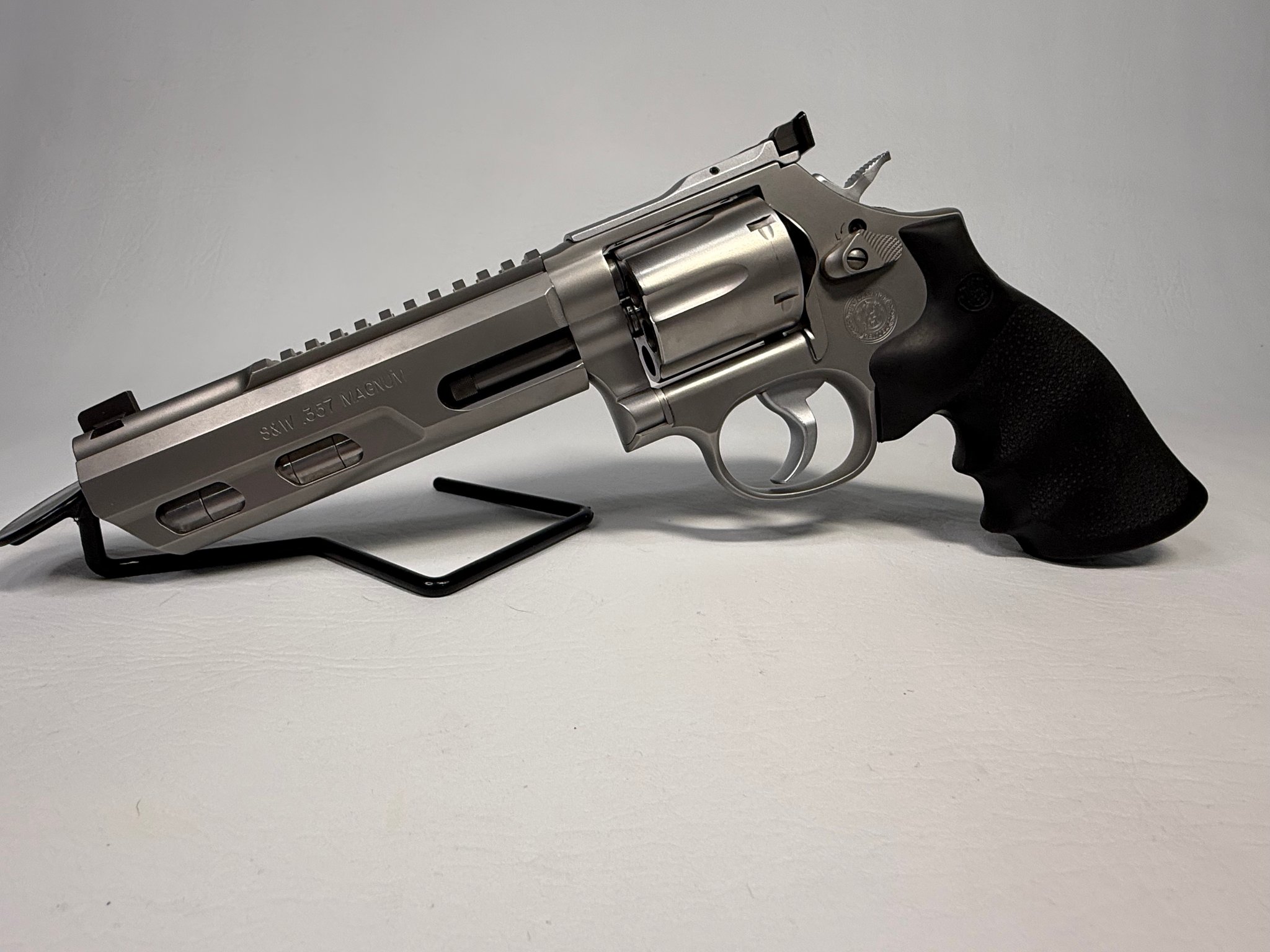 SMITH & WESSON 686