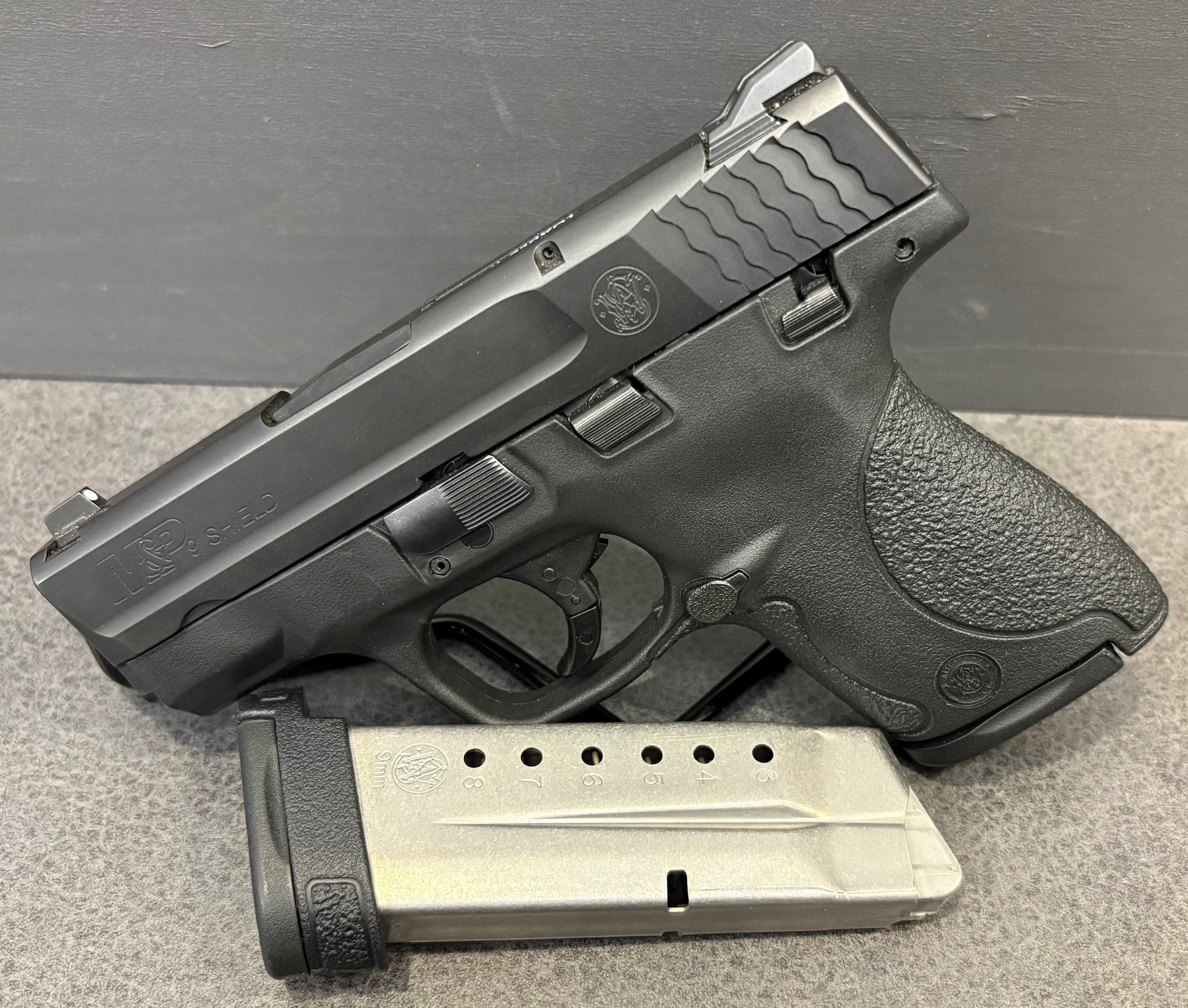 SMITH & WESSON M&P 9 SHIELD